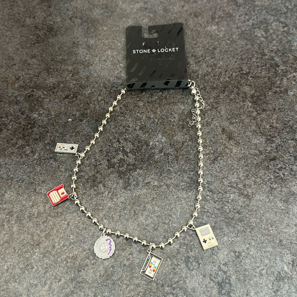 Zumiez costume throwback choker